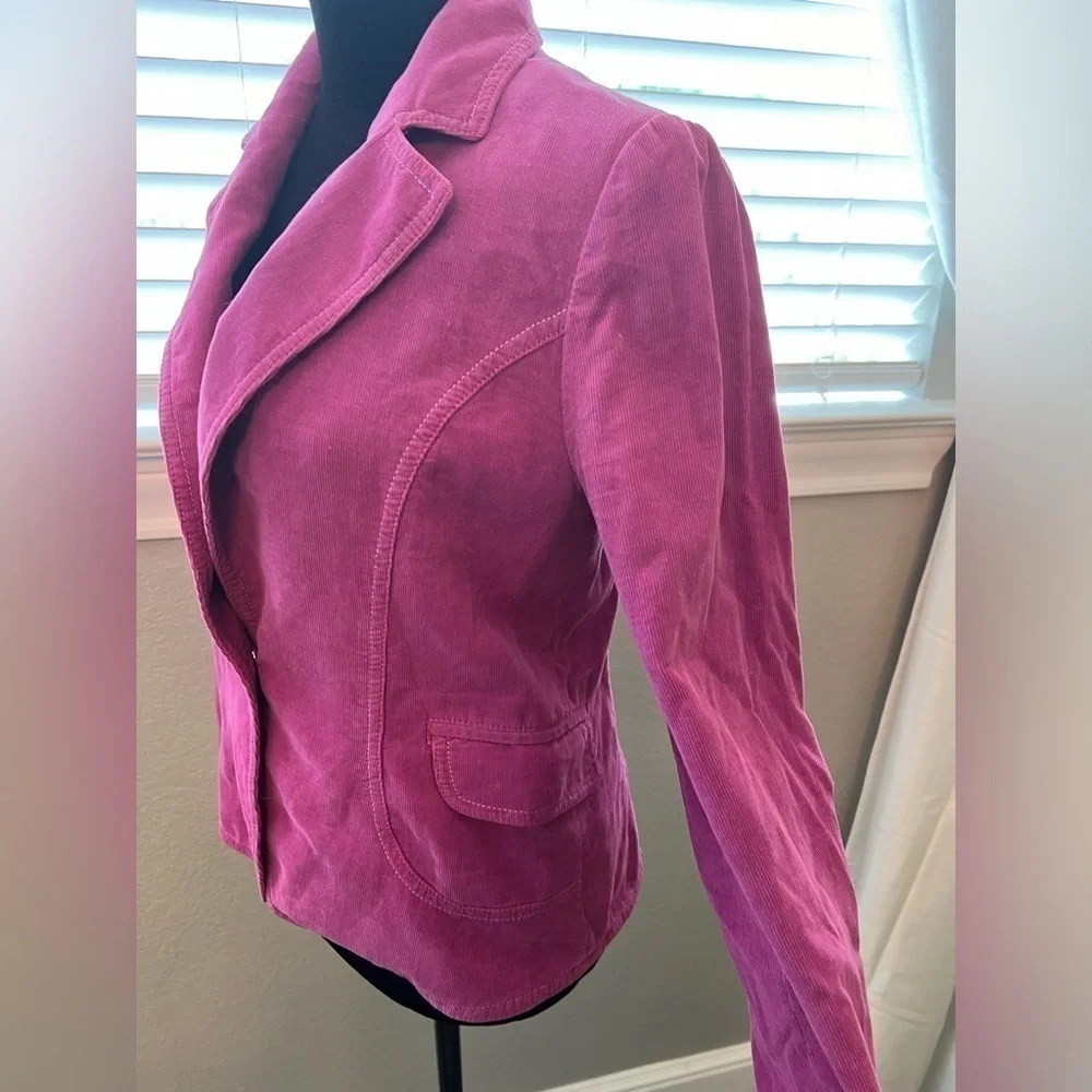 United Colors of Benetton pink light lined corduroy‎ jacket w/ silver button. M - Picture 4 of 11